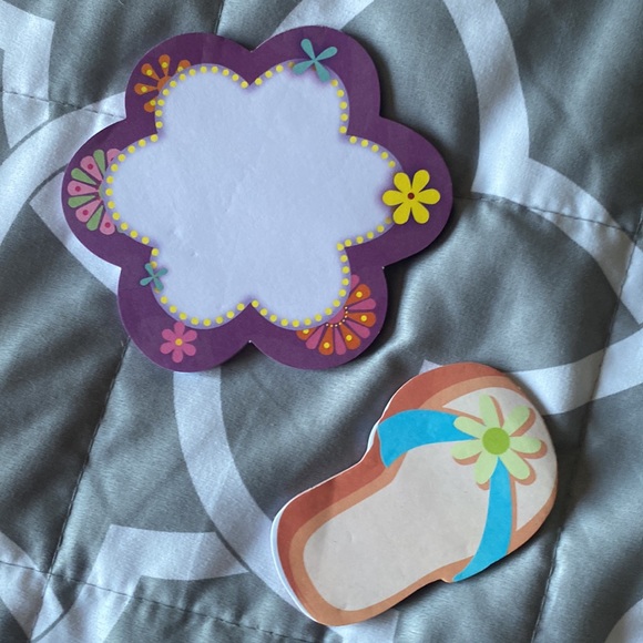 NEW assorted lot of 12 different and unique notepads! - Picture 7 of 8